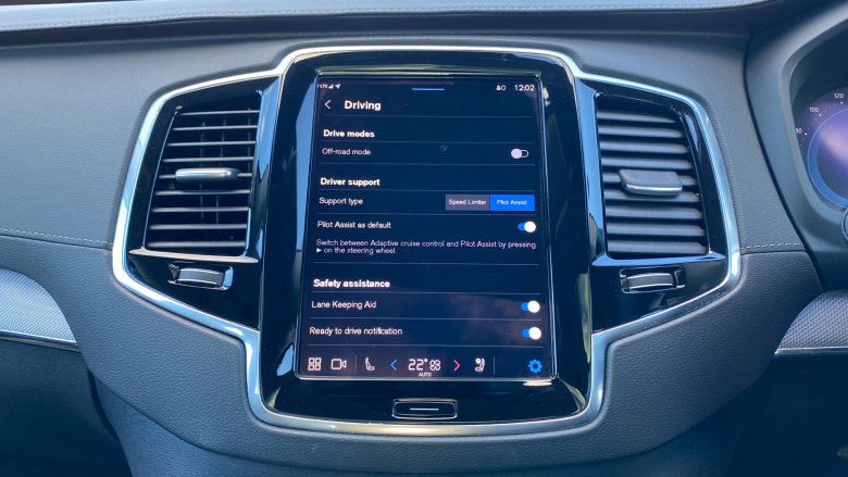 Volvo XC90 2.0 B5D [235] Plus Dark 5dr AWD Geartronic Diesel Estate